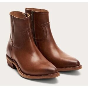 FRYE Billy Inside Zip Caramel Size 7 NWT